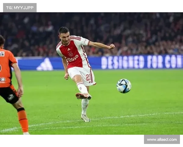 布莱顿创队史新高排名首获欧联杯资格 迎来历史性突破